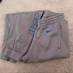 NIKE SWEATS
